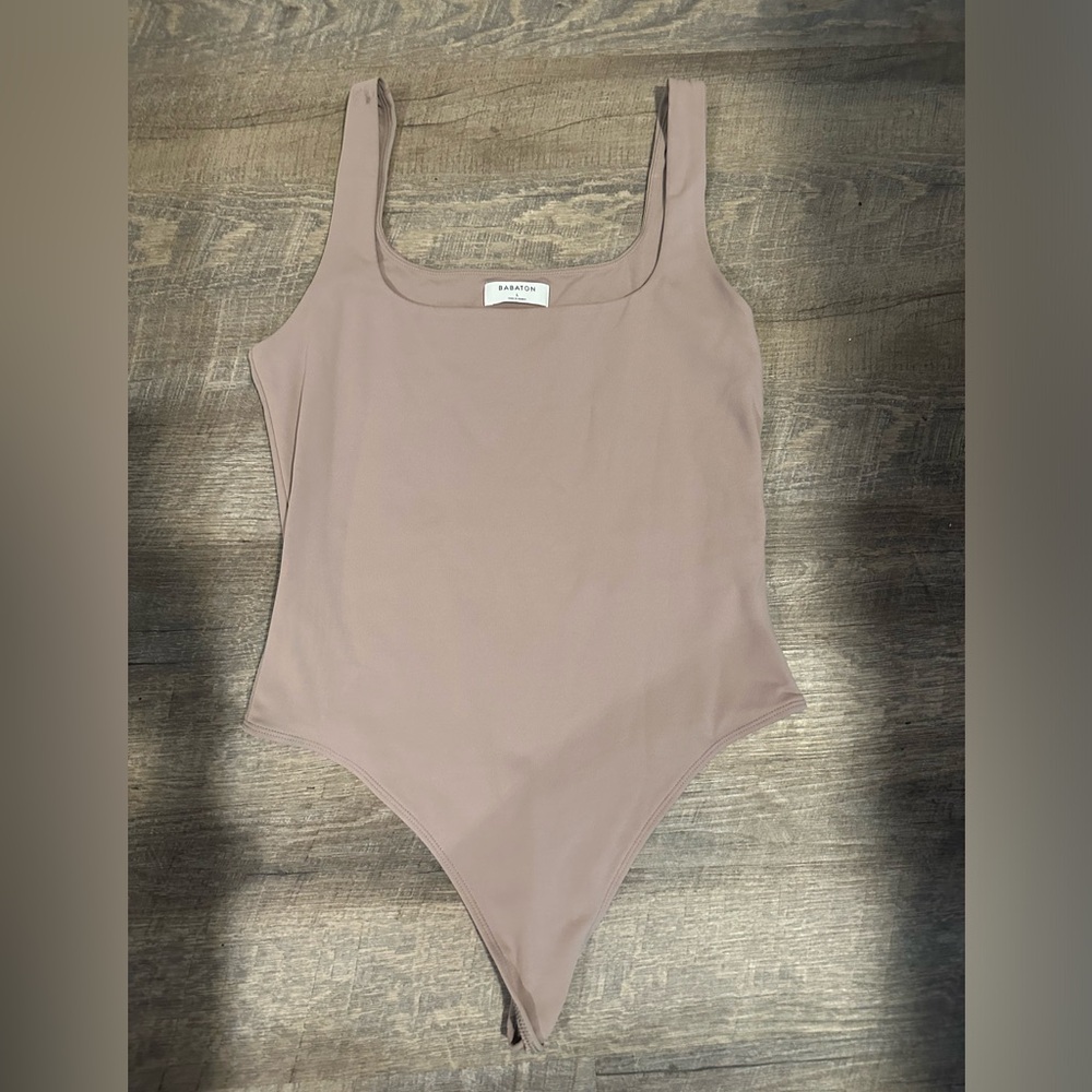 Aritzia Babaton tan bodysuit